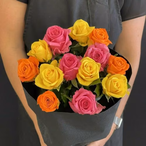 12 Bright Mix Roses